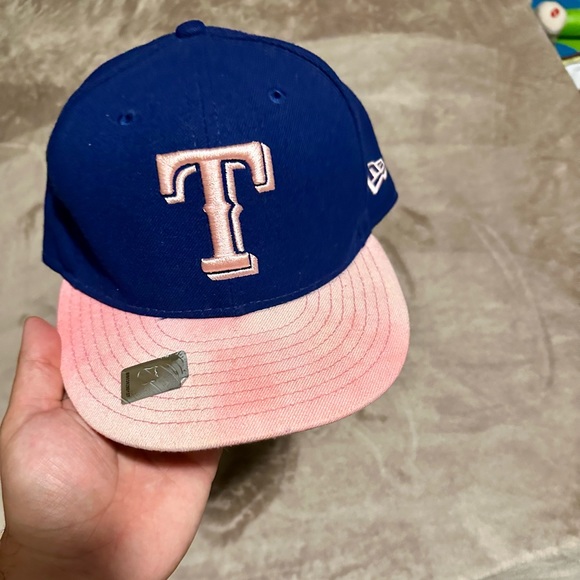 Texas Rangers Hat blue pink hat fitted 7 1/8 - Picture 4 of 7